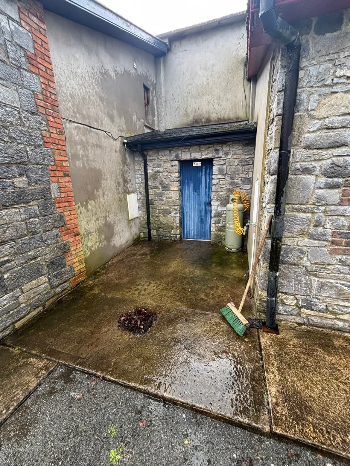 Before powerwashing